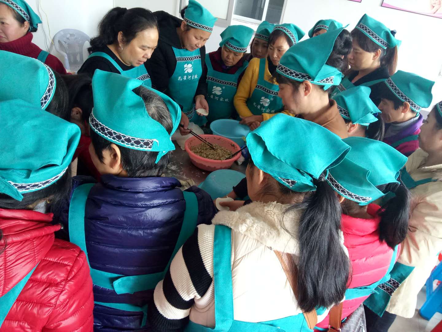 特色面點(diǎn)培訓(xùn)激情高 孔雀河好保姆好月嫂